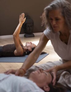 NRGY sessies bij Studio NRGY met o.a. groep, privé en partner Kundalini sessies.